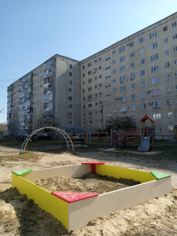 КУДЕЗ ПРИСТУПИЛО К УСТАНОВКЕ НОВЫХ ПЕСОЧНИЦ