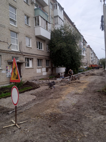 НА ЛЕНИНСКОМ ПОСЕЛКЕ СТАРТОВАЛО БОЛЬШОЕ БЛАГОУСТРОЙСТВО ДВОРОВ