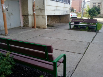 КАМЕНСКИЕ ДВОРЫ СТАНУТ БОГАЧЕ ЕЩЕ НА ТРИ ЛАВКИ
