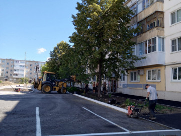 ЕЩЕ ОДНА ДВОРОВАЯ ЛОКАЦИЯ БЛАГОУСТРАИВАЕТСЯ В РАМКАХ КОМФОРТНОЙ ГОРОДСКОЙ СРЕДЫ