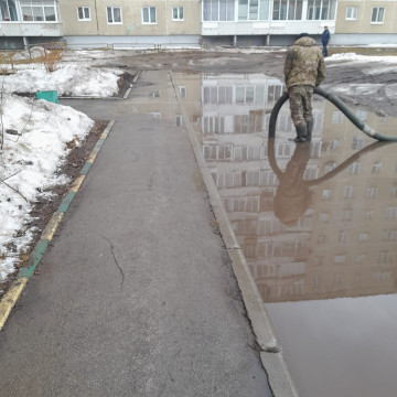 ОТКАЧКА ЛУЖ ВО ДВОРАХ НАБИРАЕТ ОБОРОТЫ