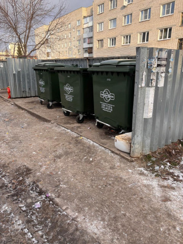КУДЕЗ ВМЕСТЕ СО СПЕЦАВТОБАЗОЙ МЕНЯЕТ БАКИ НА КОНТЕЙНЕРНЫХ ПЛОЩАДКАХ